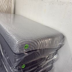 TWIN XL MEMORY FOAM MATTRESS & BOX SPRING BED SET