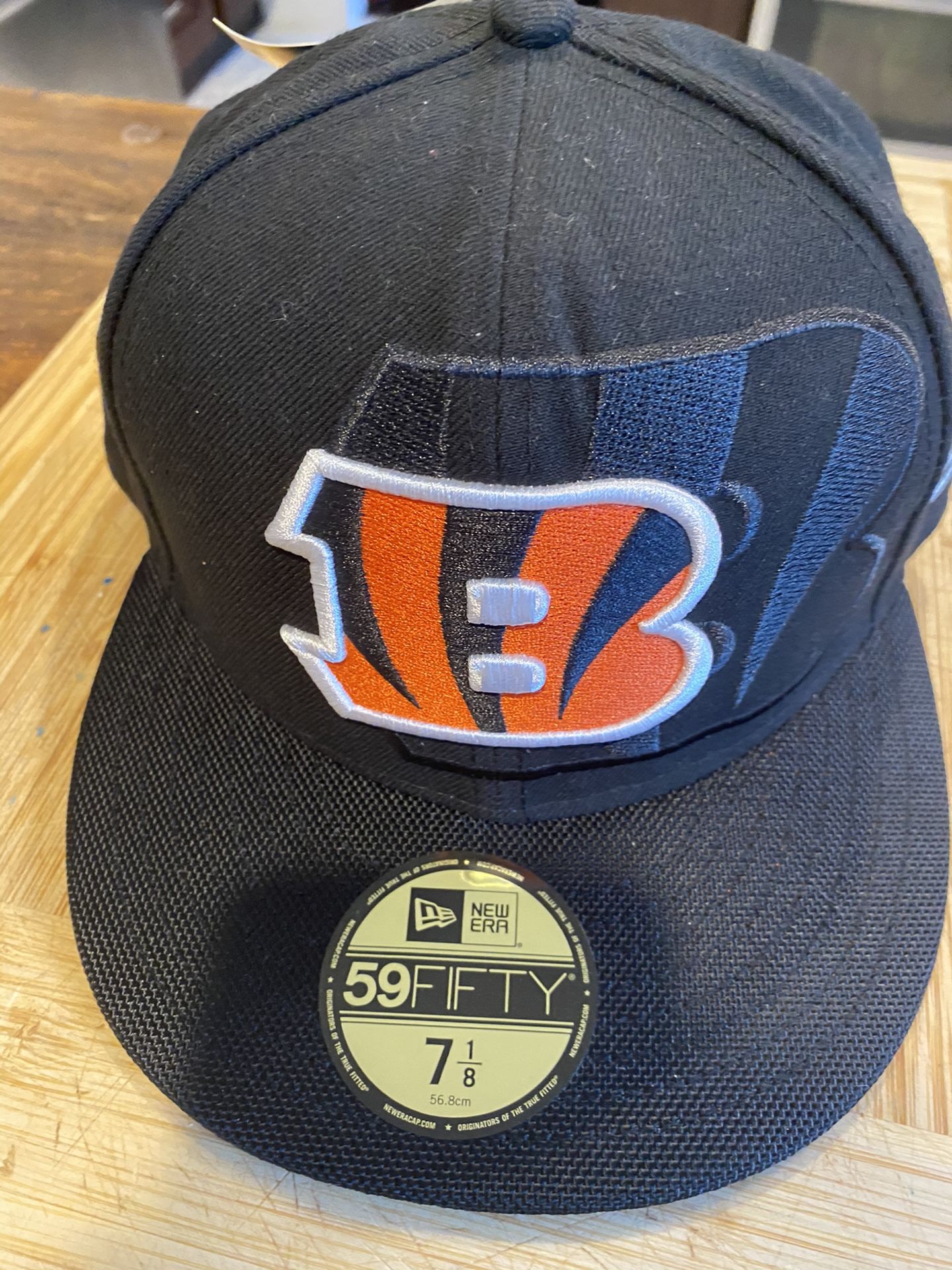 Bengals Fitted Hat 7 1/8 for Sale in Columbus, OH - OfferUp