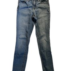 Universal Thread Slightly Distressed Fashion Jeans
