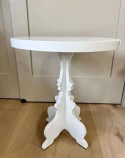 White Round End Table 