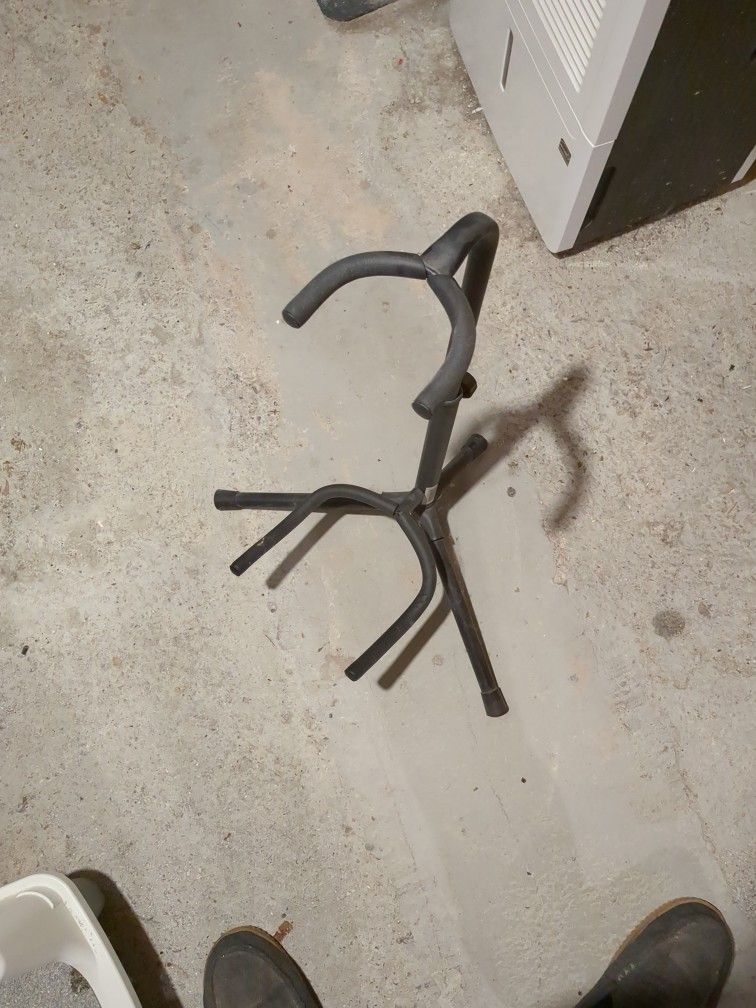 Guitar Stand. Great Price!