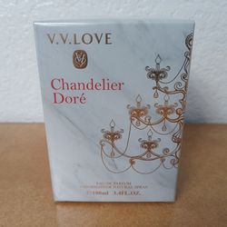 Chandelier Dore Perfume 