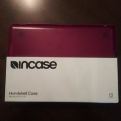 13" Incase Hardshell Case