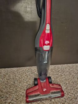 DIRT DEVIL VACUUM