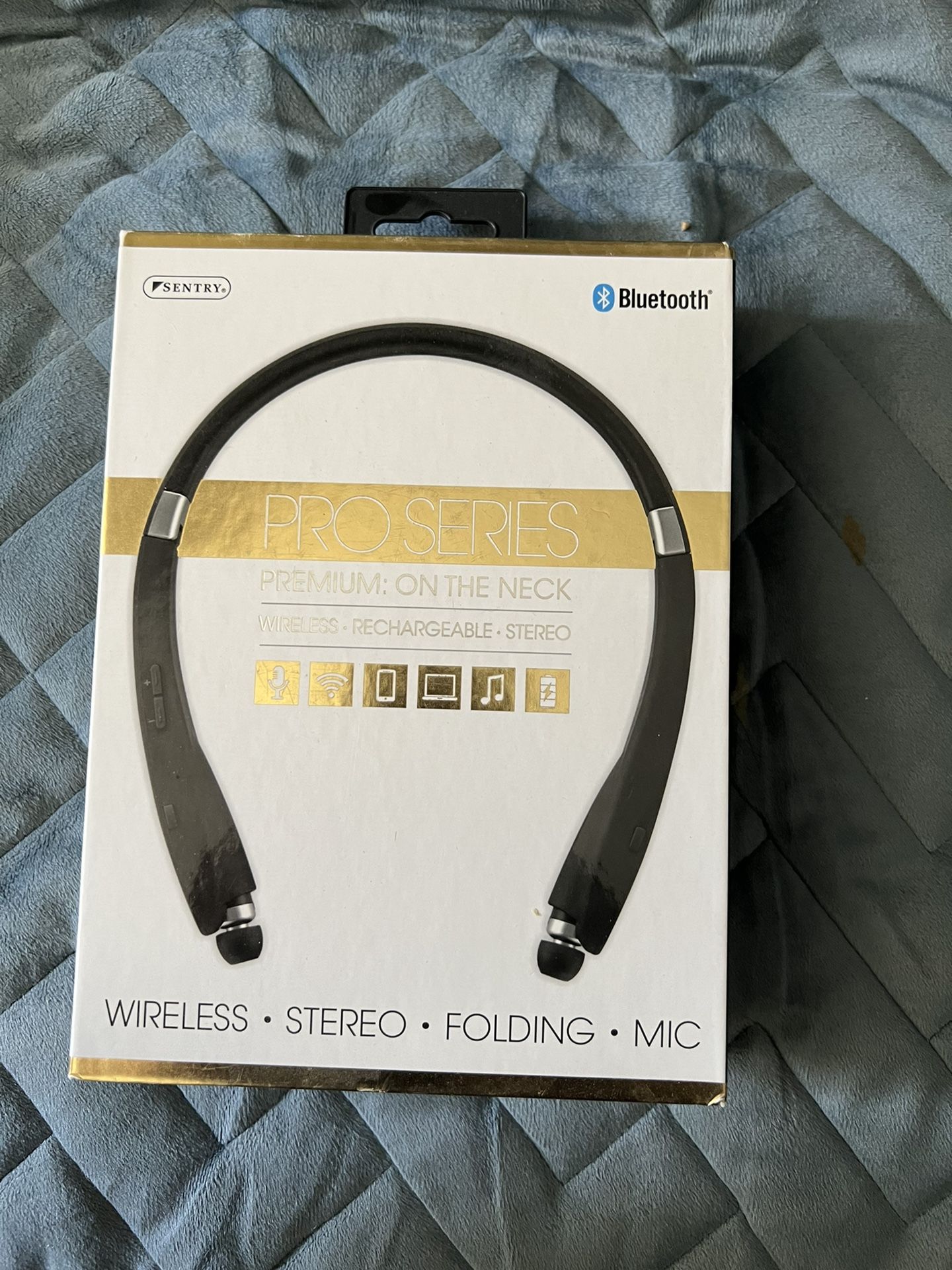 BLUETOOTH “OVER THE NECK” HEADPHONES 