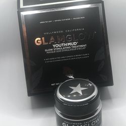 GlamGlow Youth Mud 