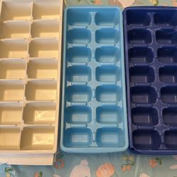 6 Ice Cube Trays 