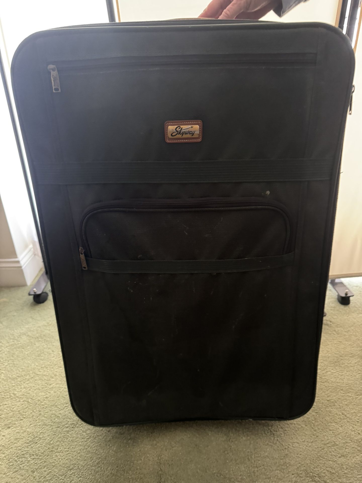 Skyway Softcase Dark Green Rolling Suitcase Luggage 