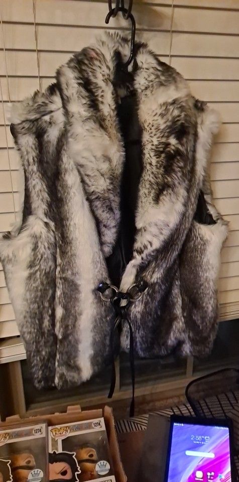 faux fur vest 