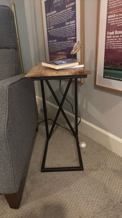Night stand/end table