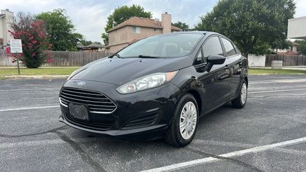 2015 FORD FIESTA