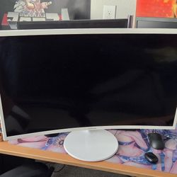 Samsung 32" Curve Monitor 