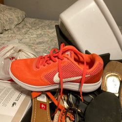Nike Tennis Shoes