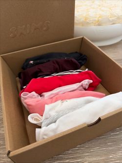 Skims 10 Pack Thong Size Small