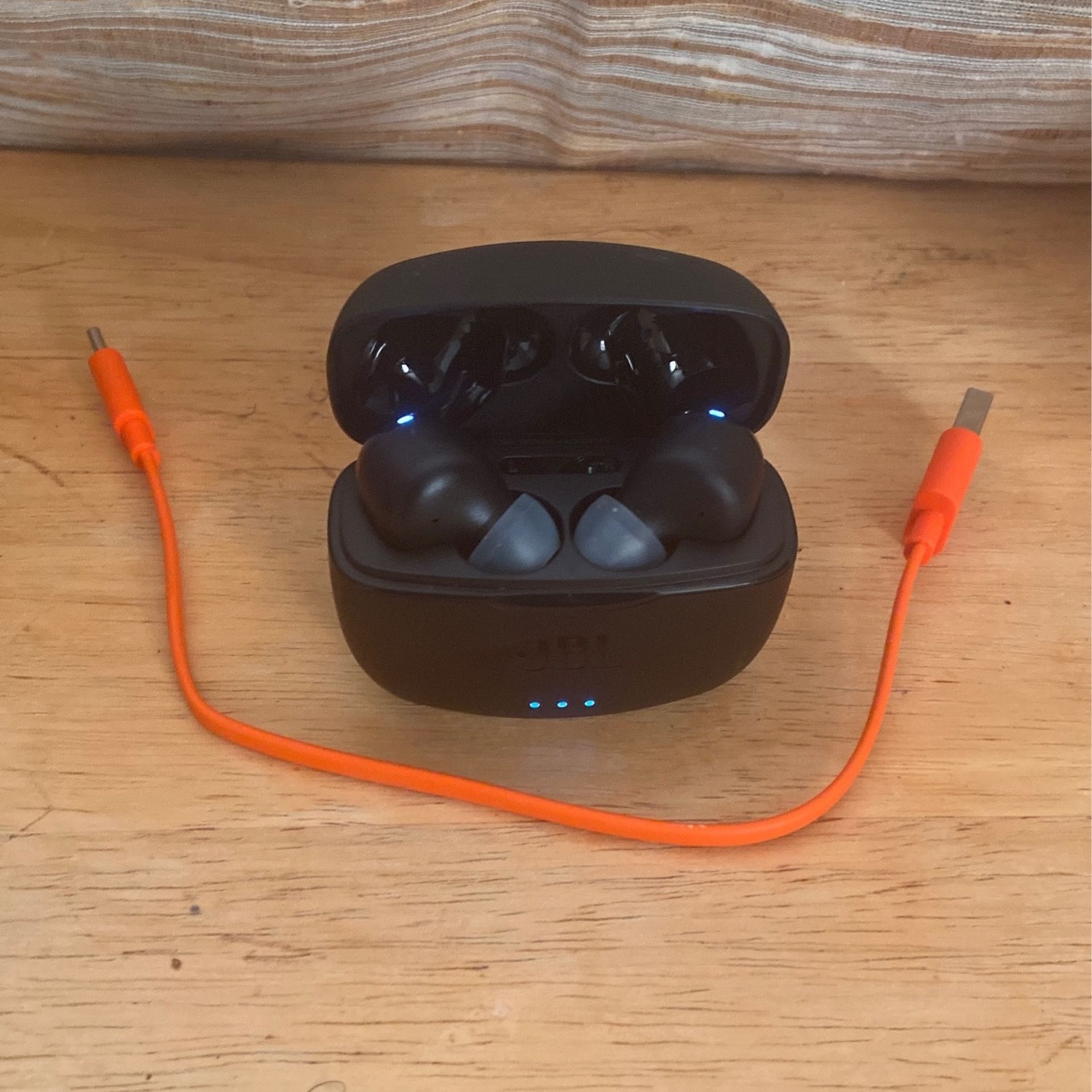 JBL Wireless Earphones