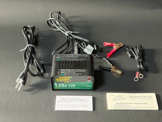 Battery Tender Plus 12V 1.25 AMP Car & Motorcycle Battery Charger & Maintainer, Float Charge for ATV