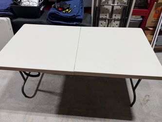 #398 Iceberg Camping Folding Table 30x60