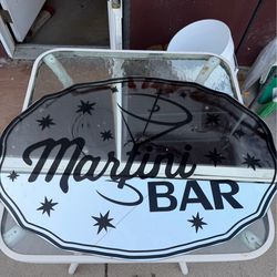 Bar mirror