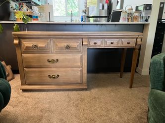 Pending-Free Dresser desk combo