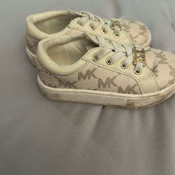Michael kors Size 5 Kids