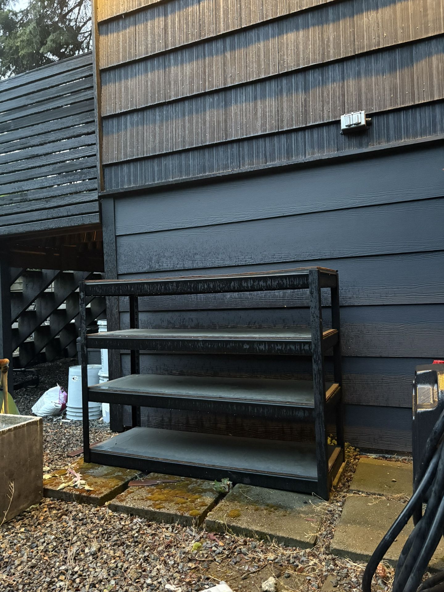 Free Adjustable Metal Shelves
