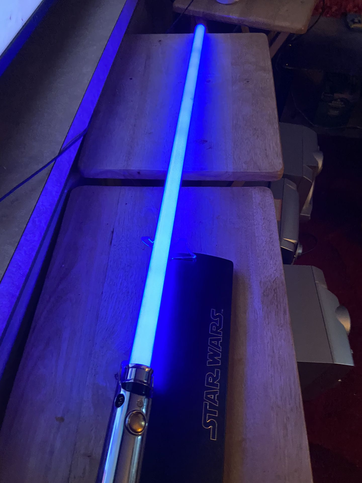Star Wars - Force FX Lightsaber Collectible