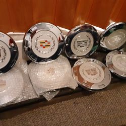 Escalade Factory 22in Wheel Centers