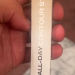 Contour STAY-N - All-Day Liquid Contour - Long-lasting, buildable, ultra-blendable contour