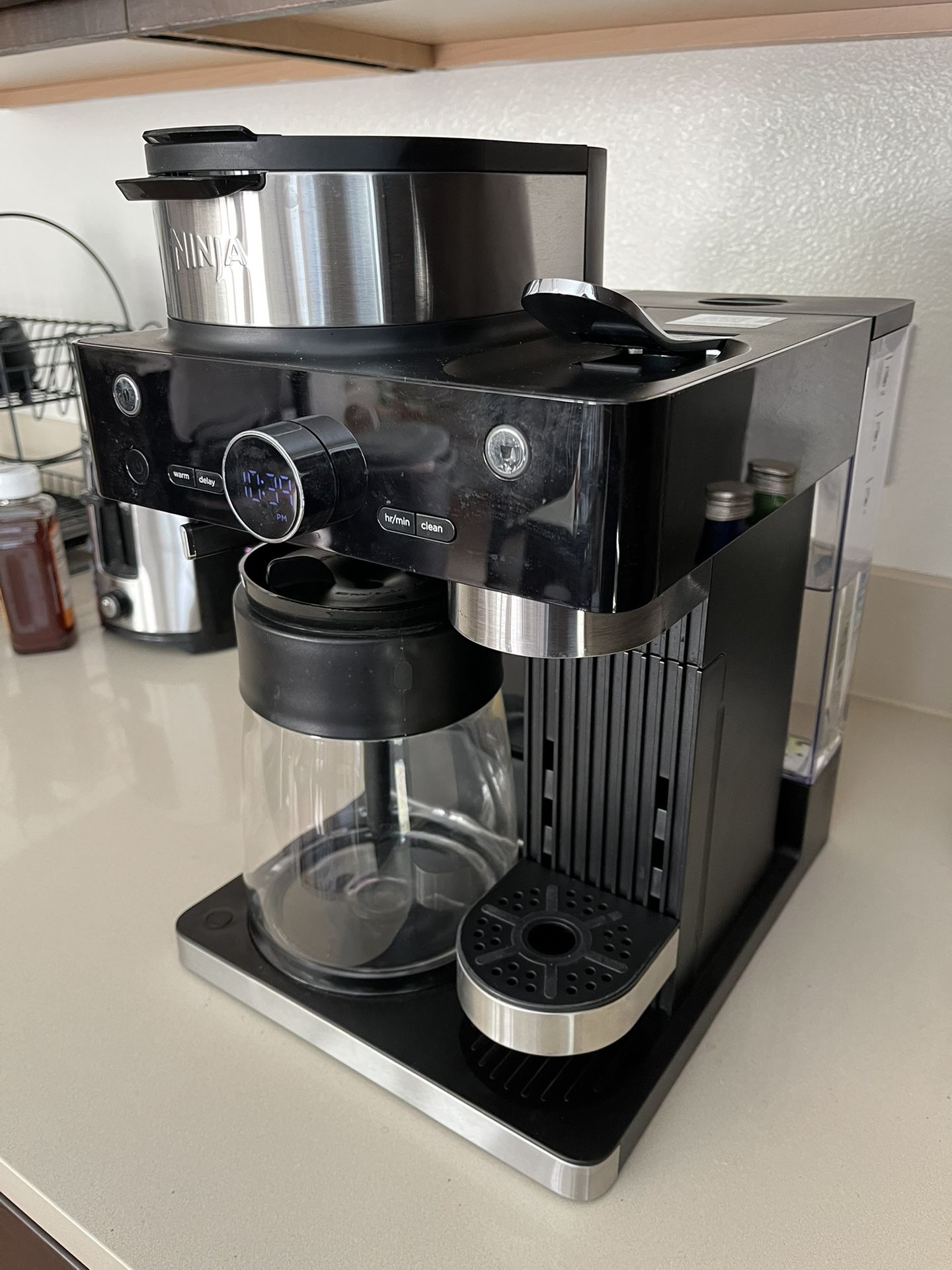 Ninja Espresso & Coffee Barista System (Model CFN601) – Great Condition