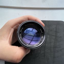 Vintage Vivitar telephoto 135mm 1:2.8 auto lens