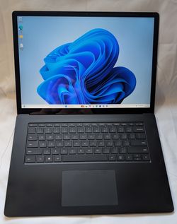 Very Nice MICROSOFT SURFACE LAPTOP 4  WINDOWS 11 15 inch 512GB PENTIUM i7
SURFACE LAPTOP 4
