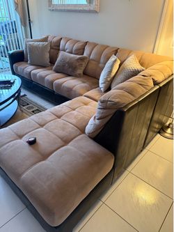 Absolutely beautiful sectional