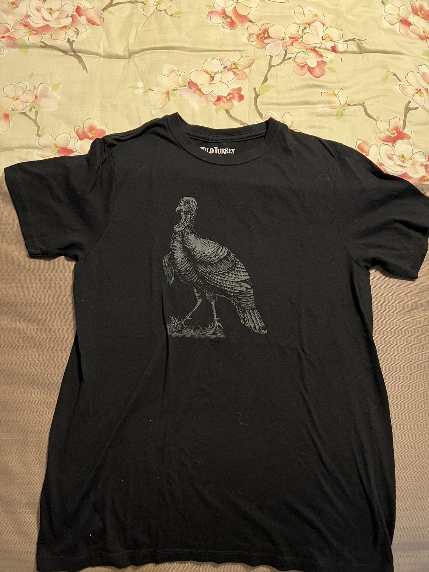 Wild Turkey Bourbon Whiskey T-shirt Liquor Clothes Clothing Shirt Alcohol Bar Large
