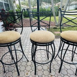 Swivel Bar Stools In Great Condition