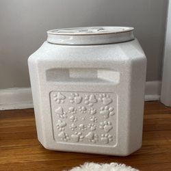 Dog Food container