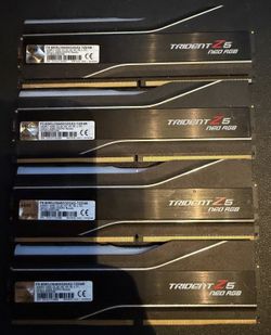 G.SKILL Trident Z5 Neo RGB DDR5-6000 CL30 128GB (4x32GB) — like new, tested