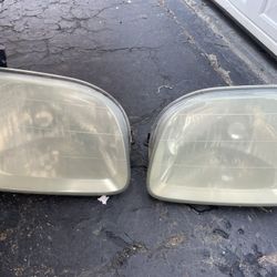 2004 Oem Toyota Tundra Headlights 