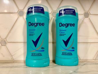 Degree Shower Clean Antiperspirant Deodorant. New
