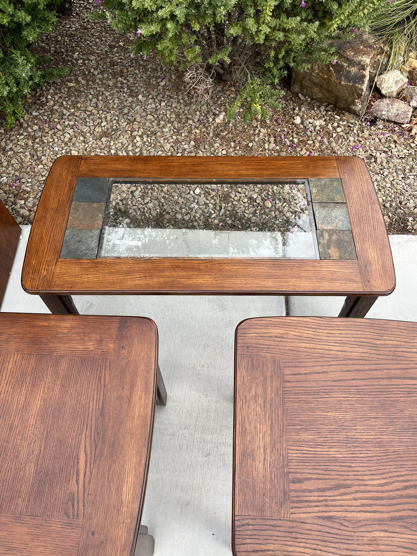 Coffee Table With 2 End Tables