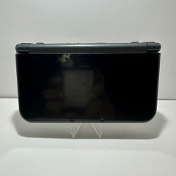 New Nintendo 3DS XL 