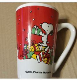 2014 Collectible Snoopy cup Santa's little helper