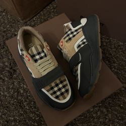 Burberry Shoes