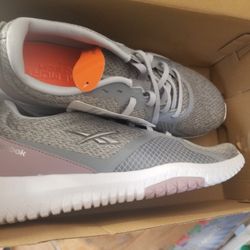 Women Rebook Slip On Shoes Size 8.5