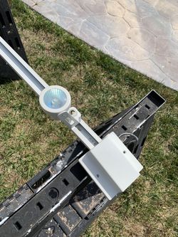 Track lighting with 3 adjustable Lights 