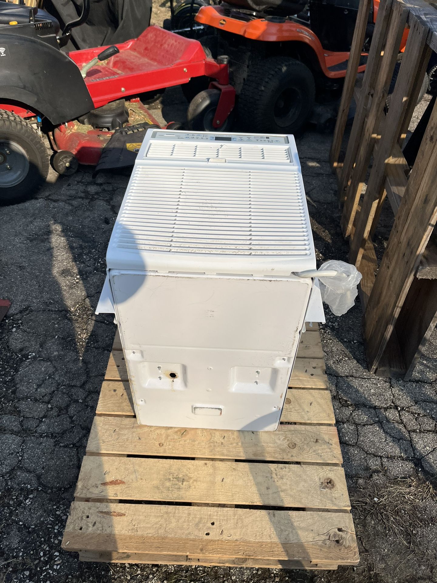 Denali Air Casement/Slider Window Air Conditioner