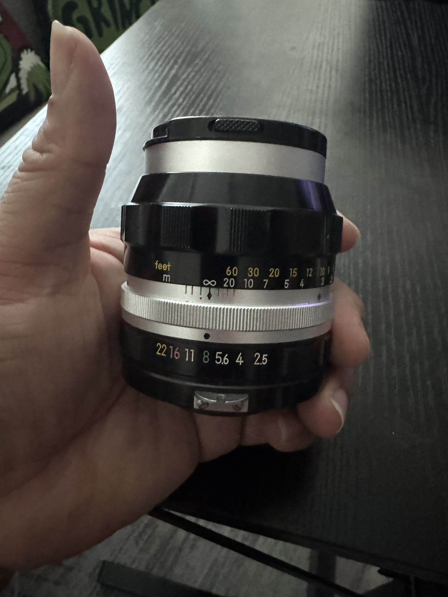 Nikon Nikkor-P Auto 105mm f/2.5 Pre-AI Lens