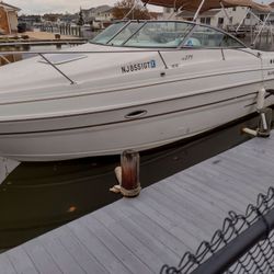 27.9 Glastron Boat 