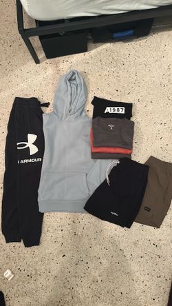 Hollister Young Adult Teen Clothing