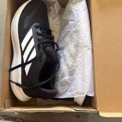 Brand New Woman’s Sz 7 Adidas Running Shoes  