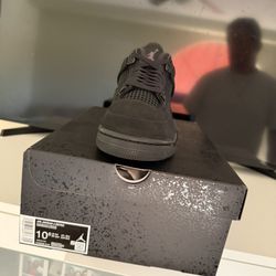 Jordan 4 Black Cat